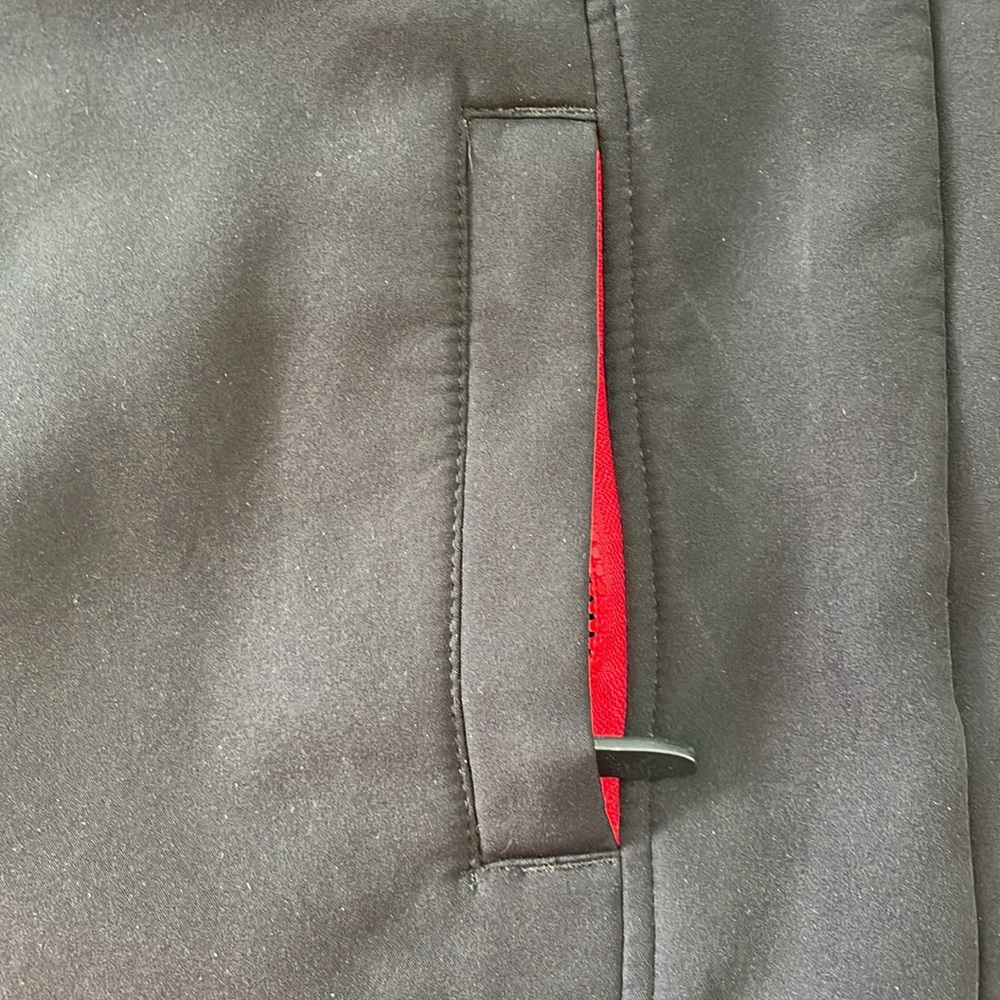 Black and red puma L jacket - Picture 6 of 10